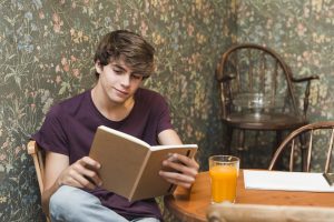 بهترین کتابهای مناسب برای نوجوانان